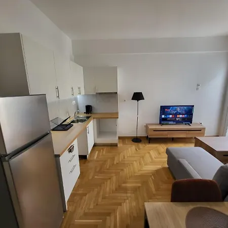Apartment Now, Embassy One